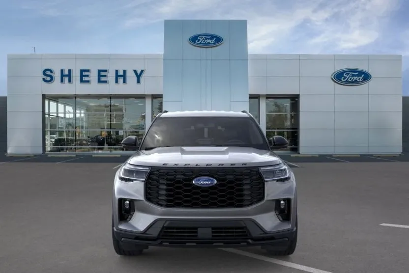 2025 Ford Explorer ST-Line photo 1