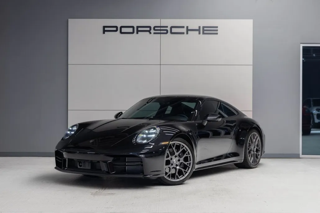2025 Porsche 911 photo 1