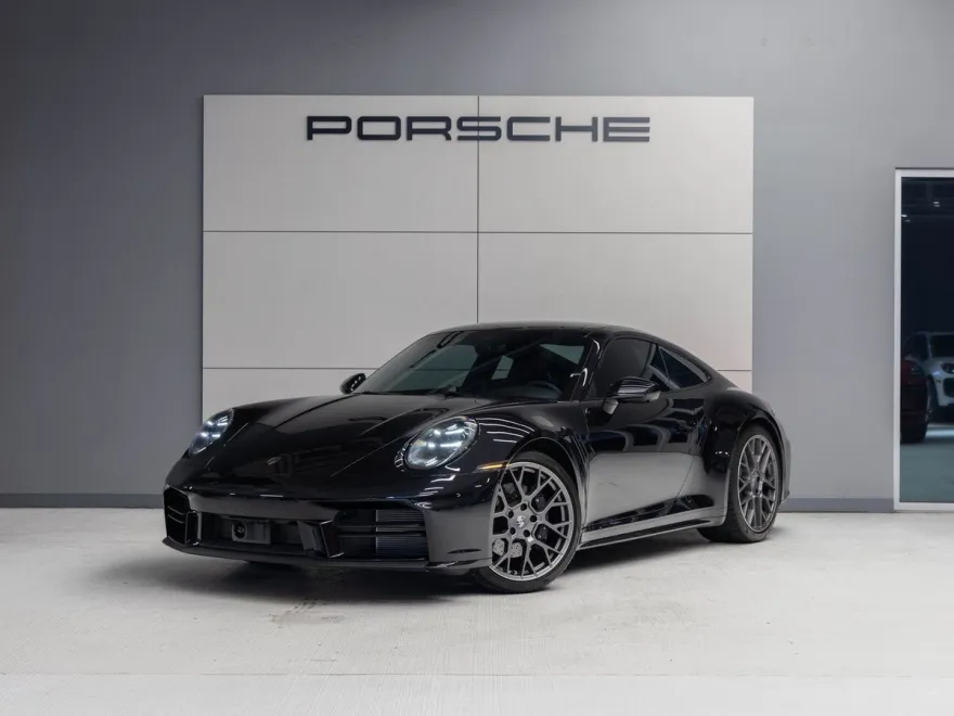 2025 Porsche 911 photo 1
