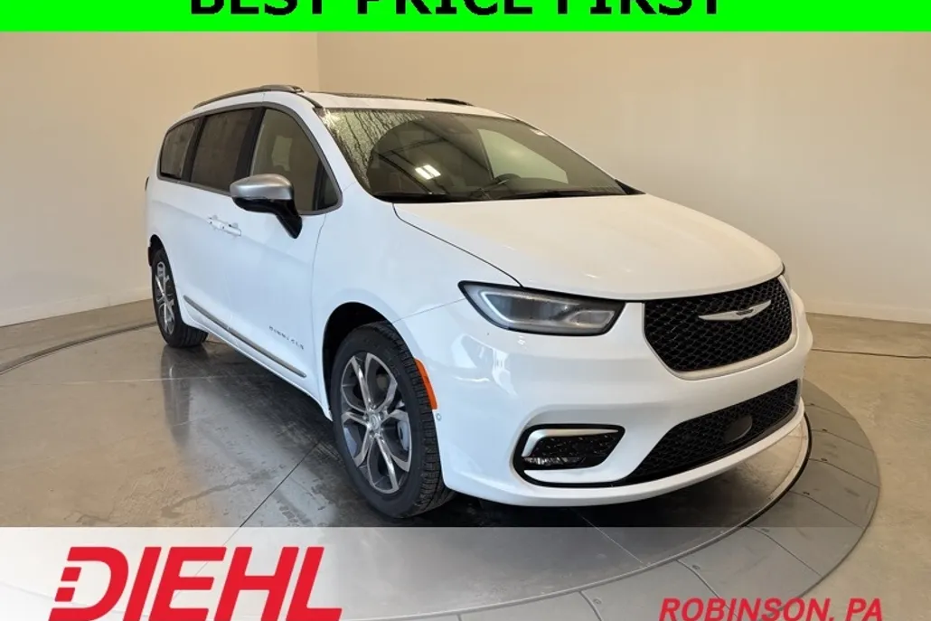 2026 Chrysler Pacifica Pinnacle photo 1