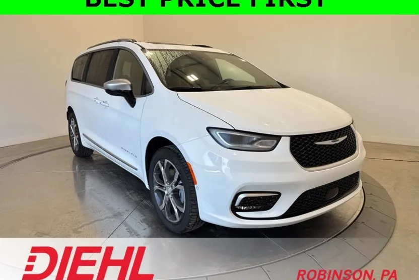 2026 Chrysler Pacifica Pinnacle photo 1