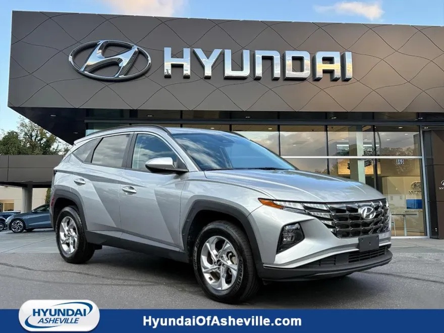 2024 Hyundai Tucson SEL photo 1