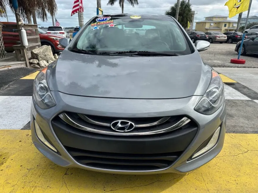 2014 Hyundai Elantra Style Tech photo 1