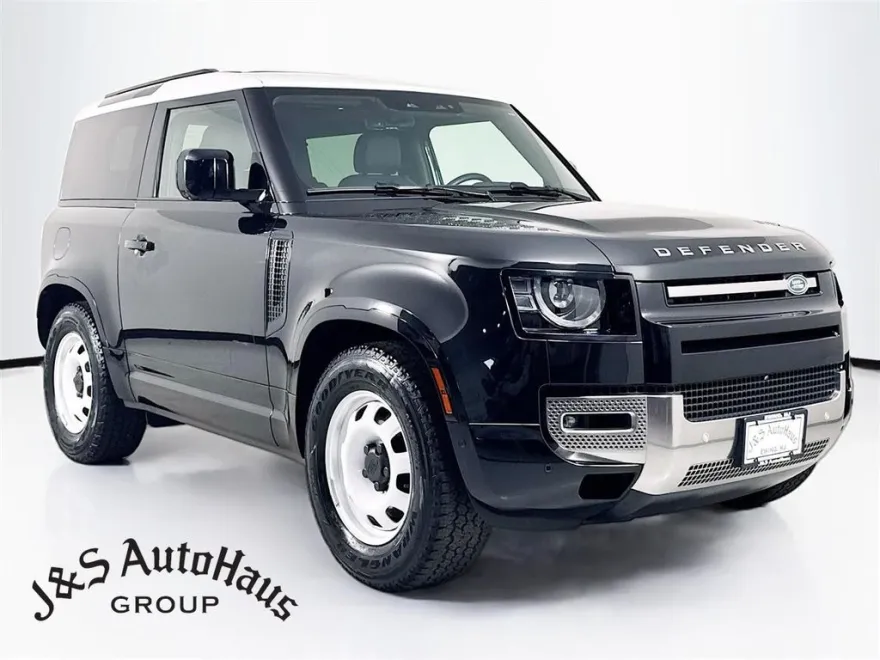 2023 Land Rover Defender 90 S photo 1