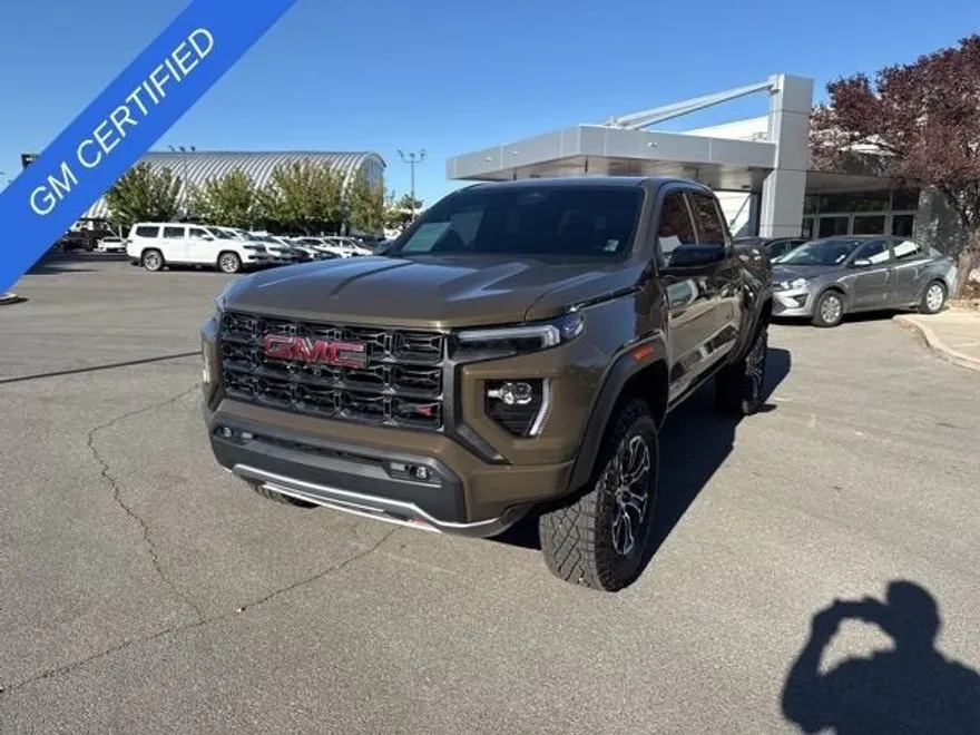 2024 Gmc Canyon AT4 photo 1