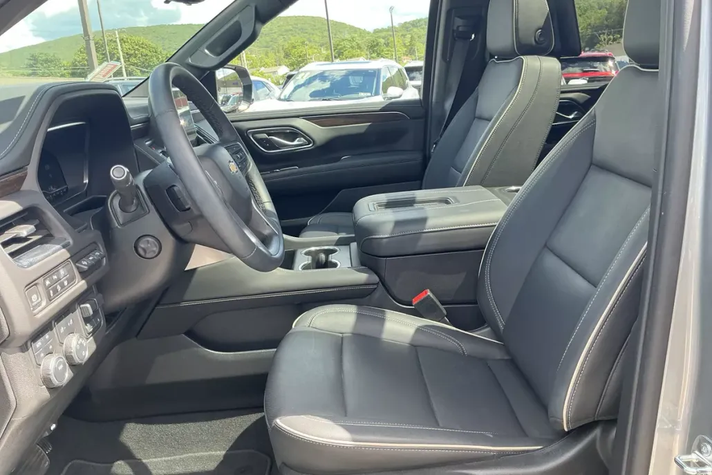 2024 Chevrolet Tahoe Premier photo 1