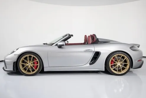 2022 Porsche Boxster Spyder photo 2