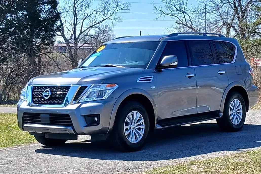 2019 Nissan Armada SV photo 1