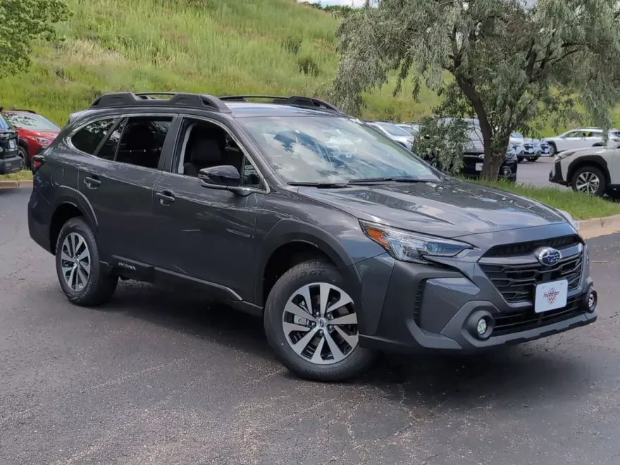 2025 Subaru Outback Premium photo 1