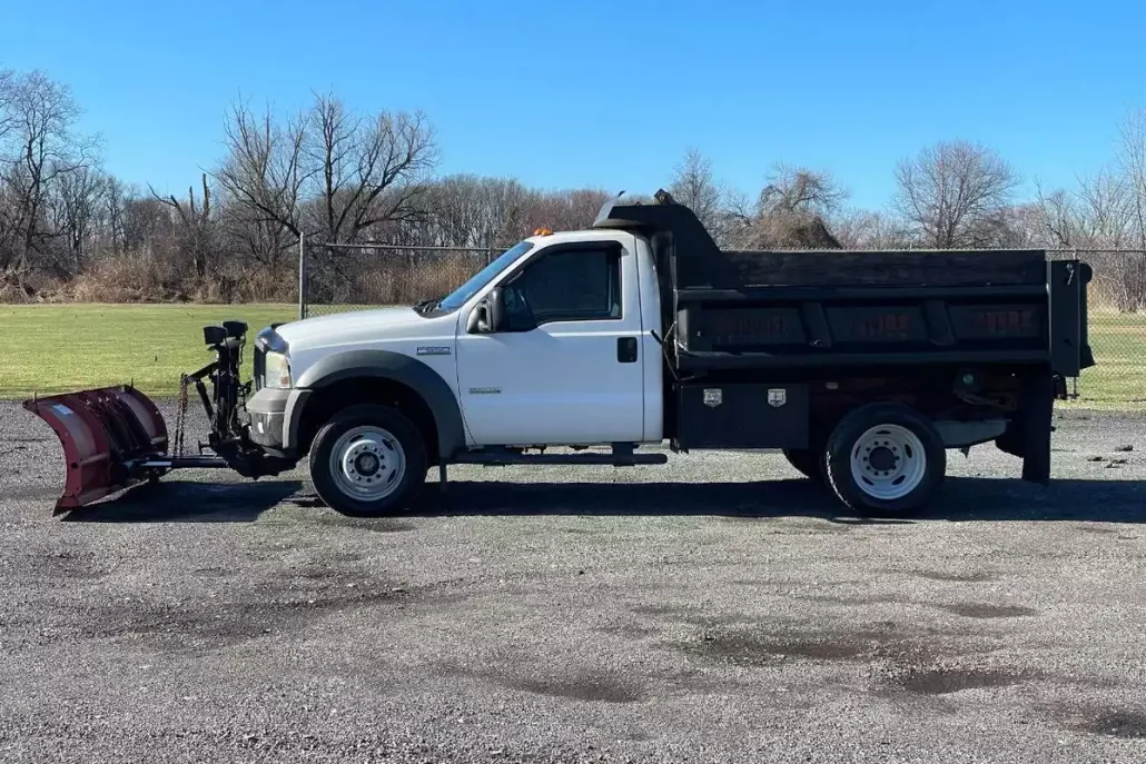 2005 Ford F-550 photo 1