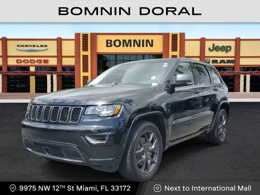 2021 Jeep Grand Cherokee Anniversary Edition photo 1