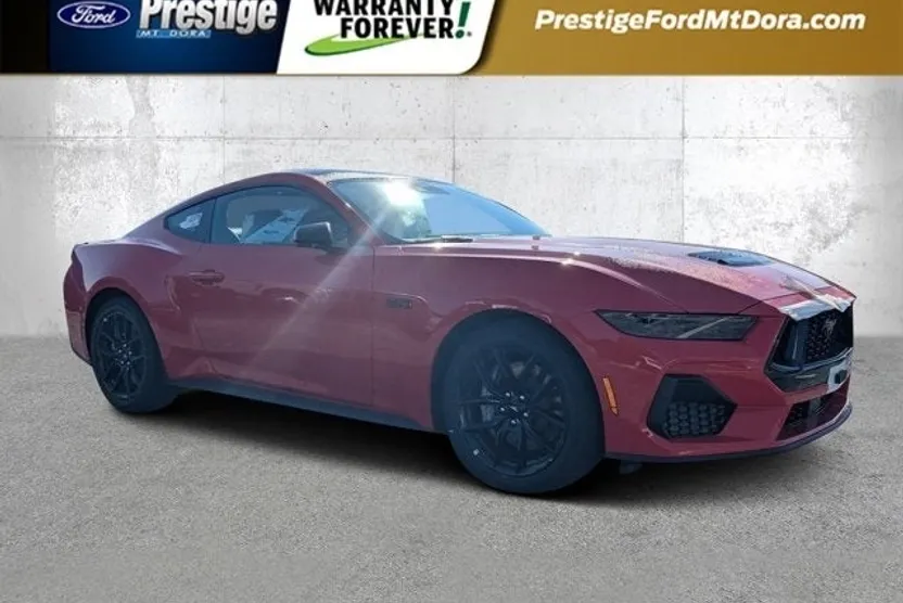 2025 Ford Mustang GT photo 1