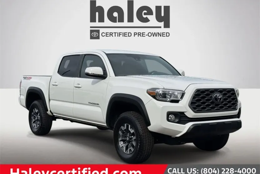 2023 Toyota Tacoma SR5 Double Cab photo 1