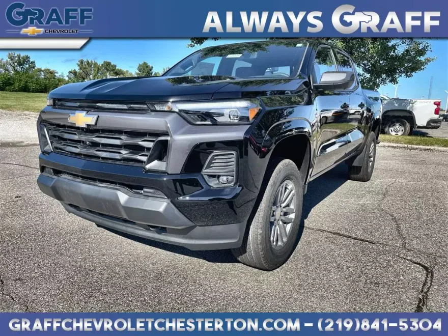 2026 Chevrolet Colorado LT photo 1