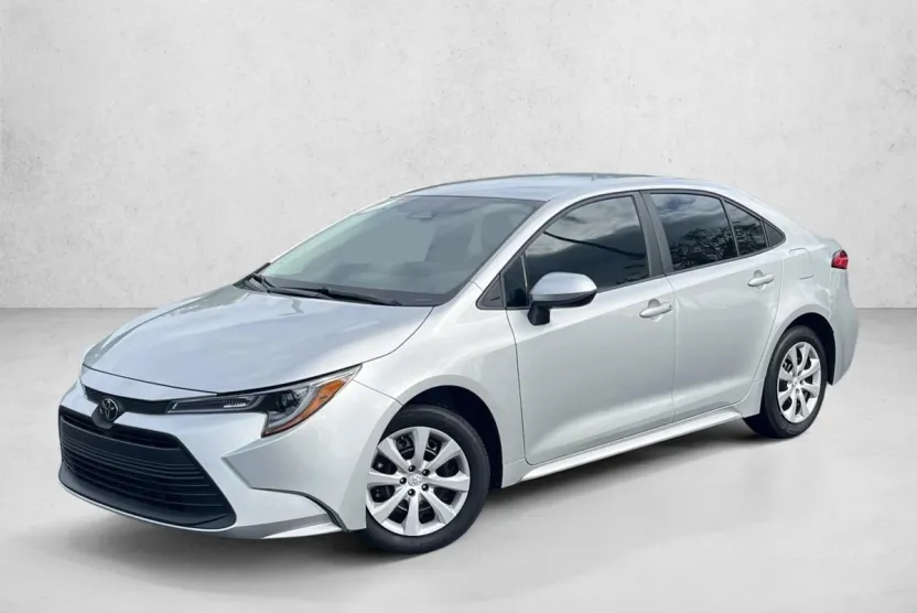 2024 Toyota Corolla LE photo 1