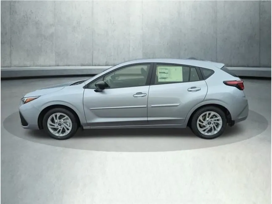 2025 Subaru Impreza Base photo 1