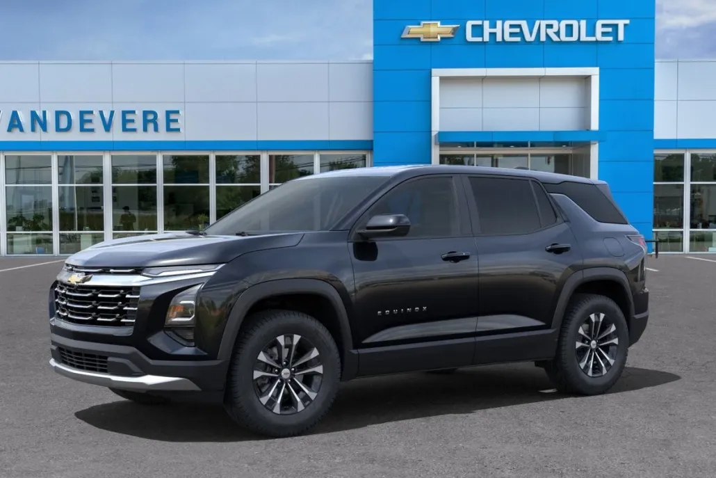 2026 Chevrolet Equinox LT photo 1