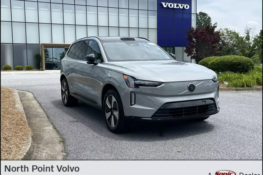 2025 Volvo EX90 Twin Motor Plus photo 1