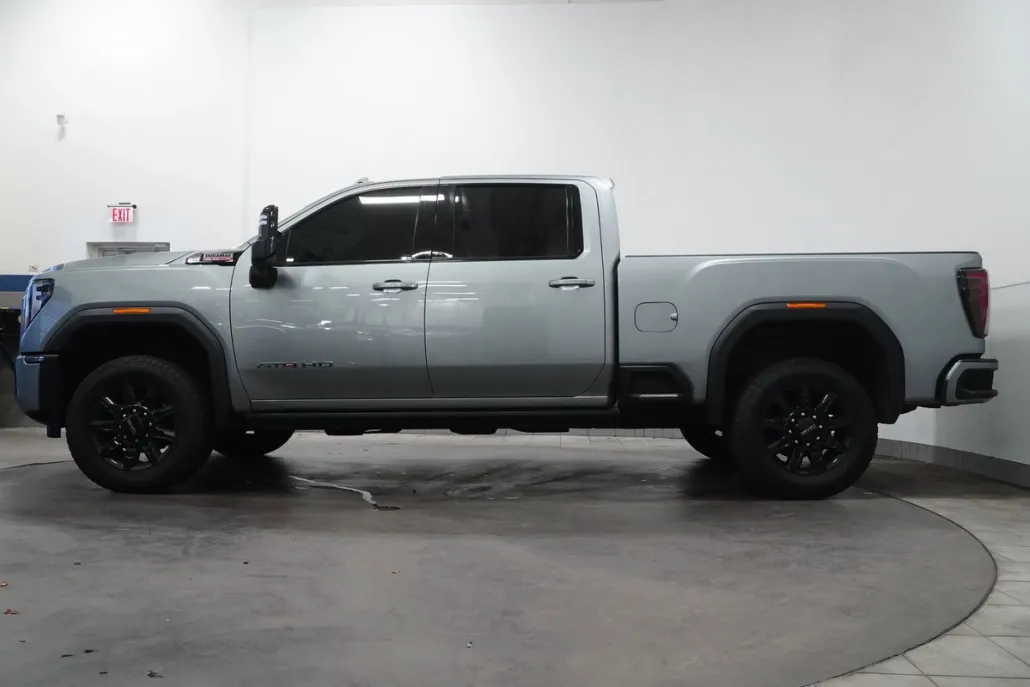 2024 Gmc Sierra 2500 HD AT4 photo 1