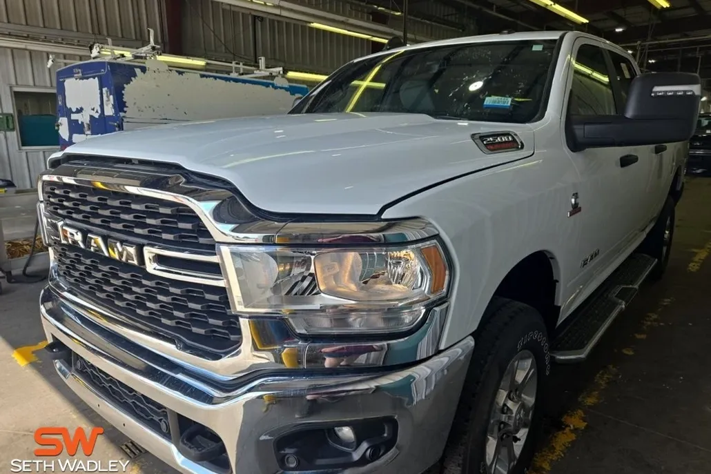 2024 Ram 2500 Big Horn photo 1