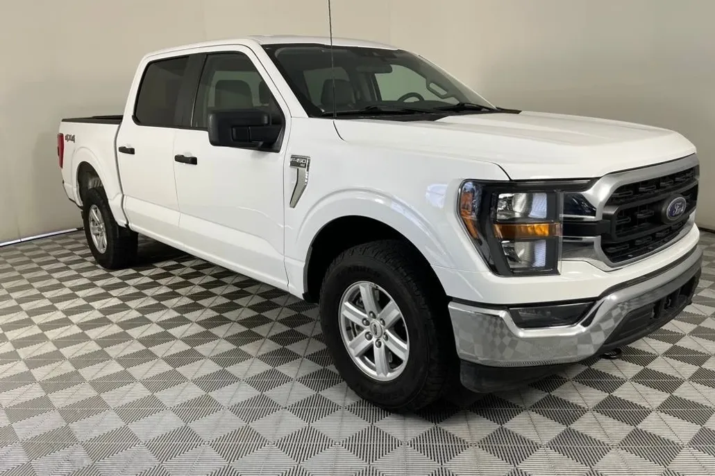 2023 Ford F-150 XLT photo 1