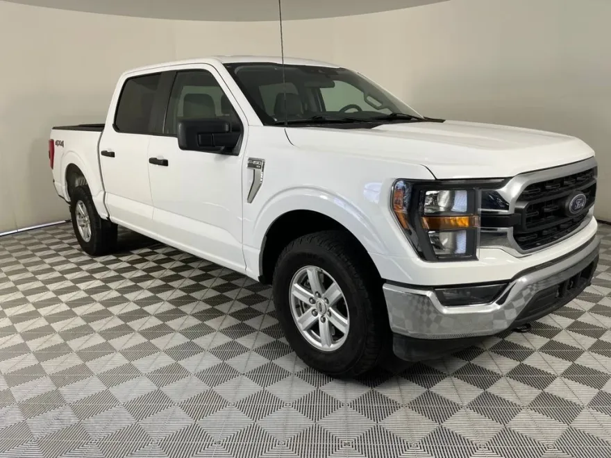 2023 Ford F-150 XLT photo 1