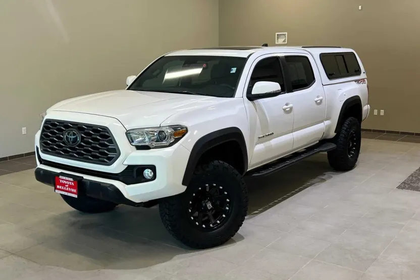 2022 Toyota Tacoma TRD photo 1