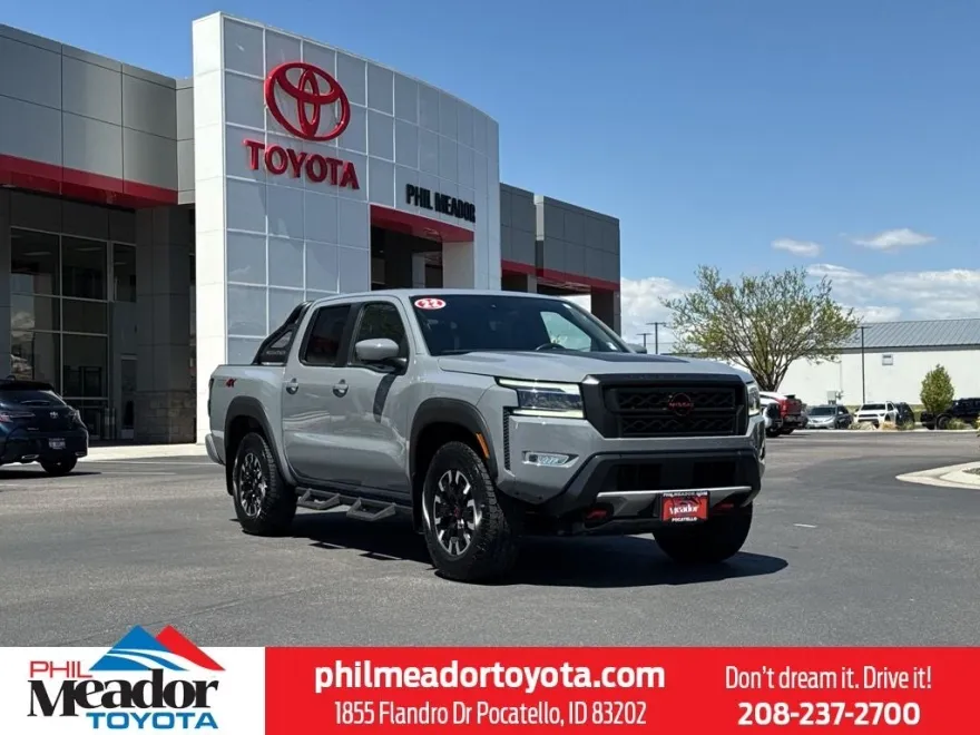 2022 Nissan Frontier PRO-4X photo 1