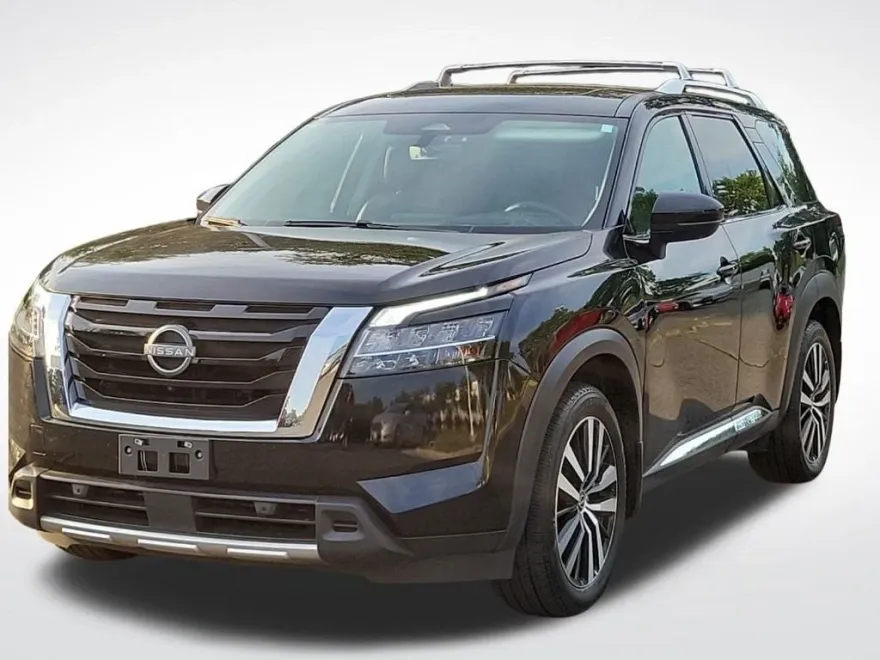 2023 Nissan Pathfinder Platinum photo 1