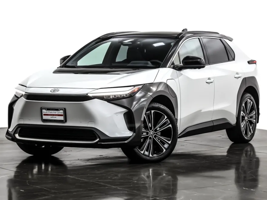 2024 Toyota bZ4X Limited photo 1