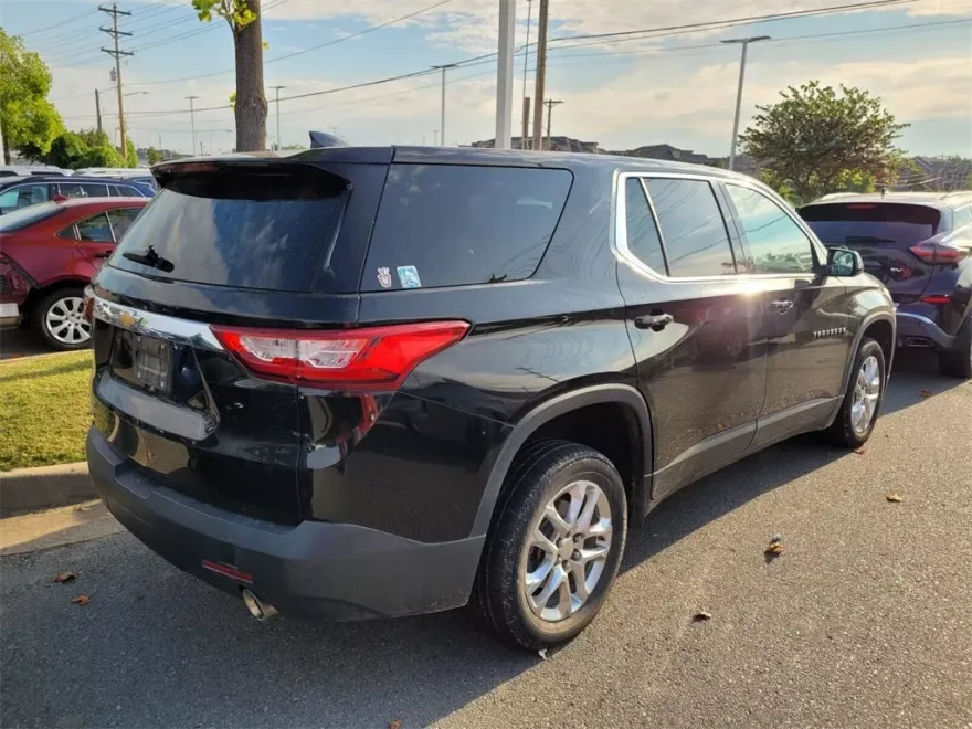 2020 Chevrolet Traverse 1LS photo 1