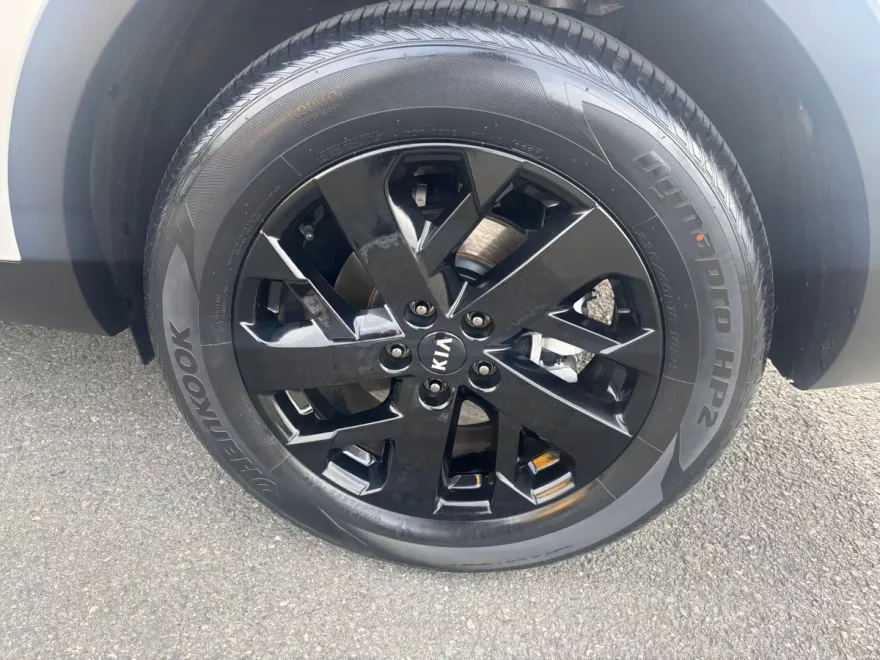 2021 Kia Sorento S photo 1
