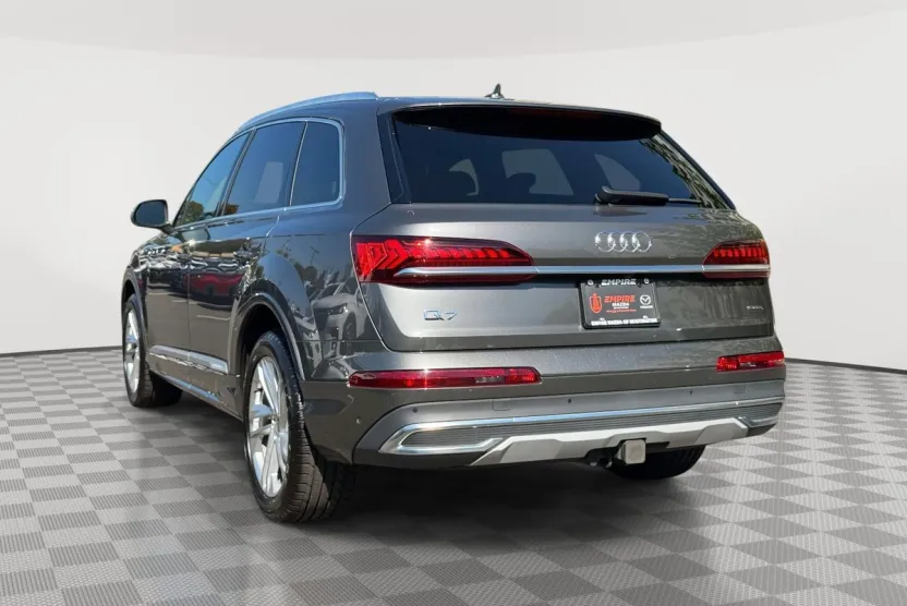2021 Audi Q7 Premium 45 photo 1