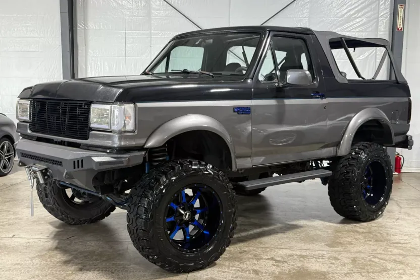 1989 Ford Bronco photo 1