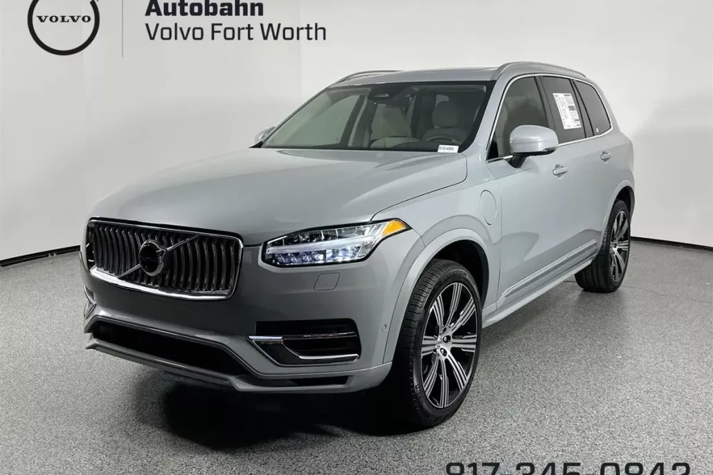 2025 Volvo XC90 T8 AWD Plus photo 1