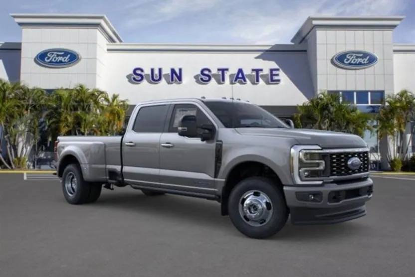 2026 Ford F-350 Platinum photo 1