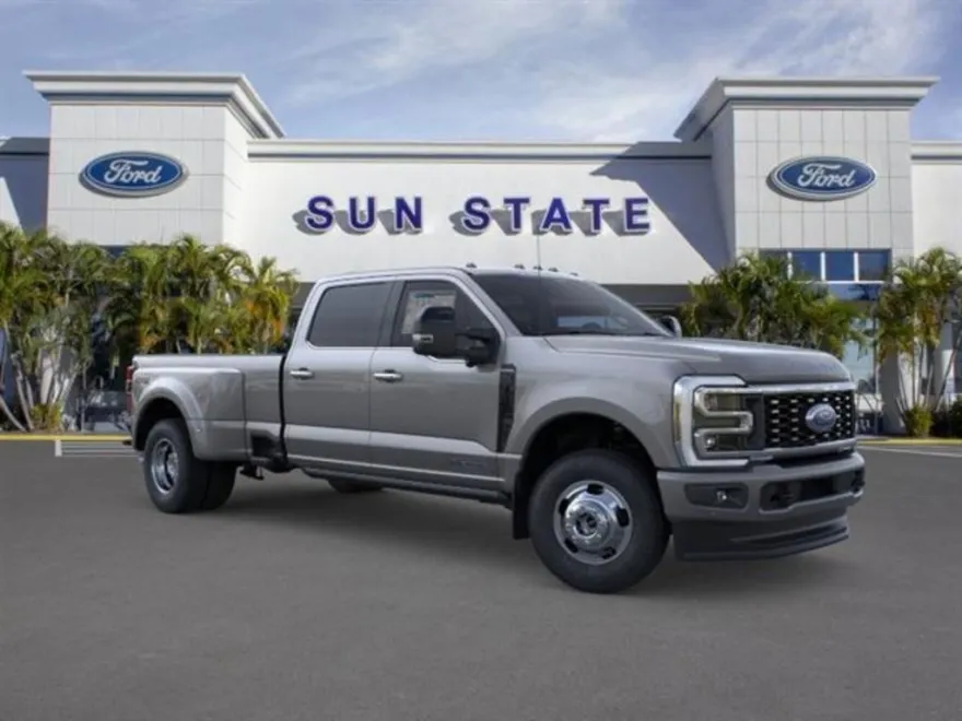 2026 Ford F-350 Platinum photo 1