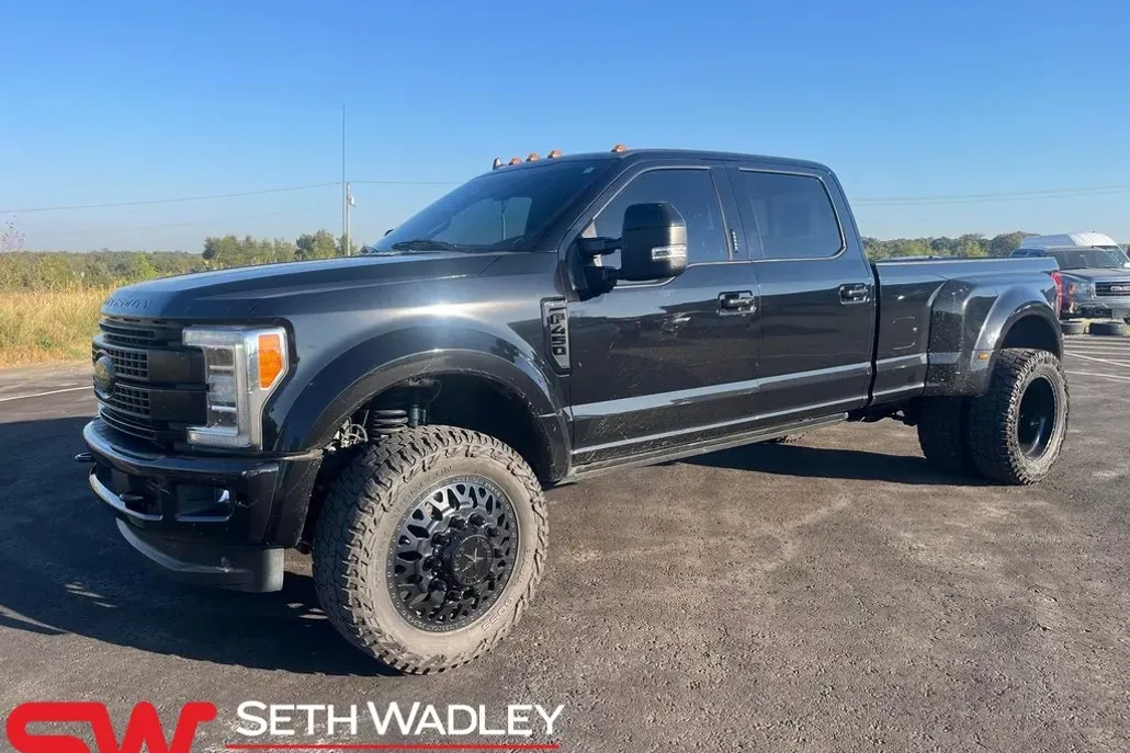 2019 Ford F-450 photo 1