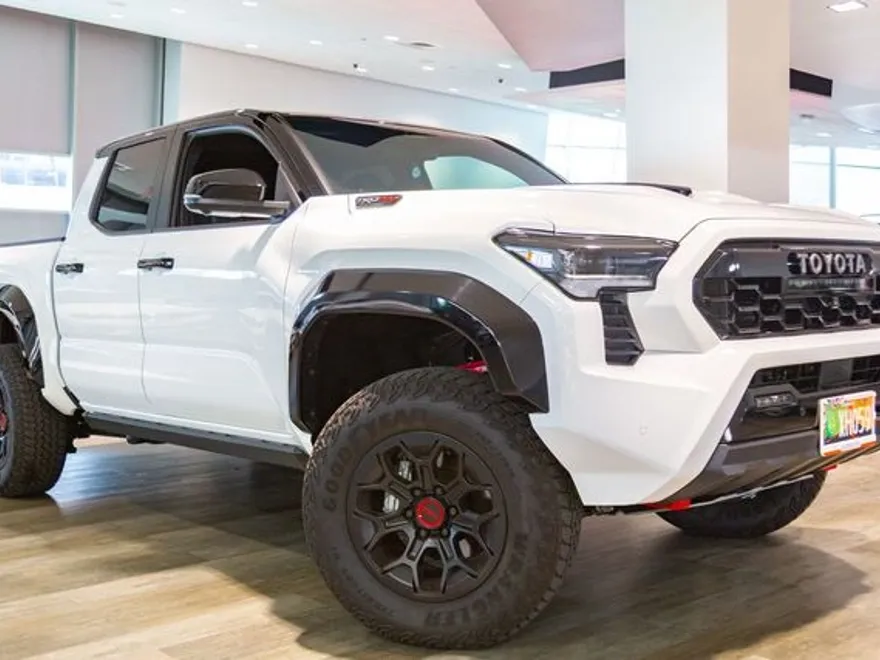 2025 Toyota Tacoma TRD Pro photo 1