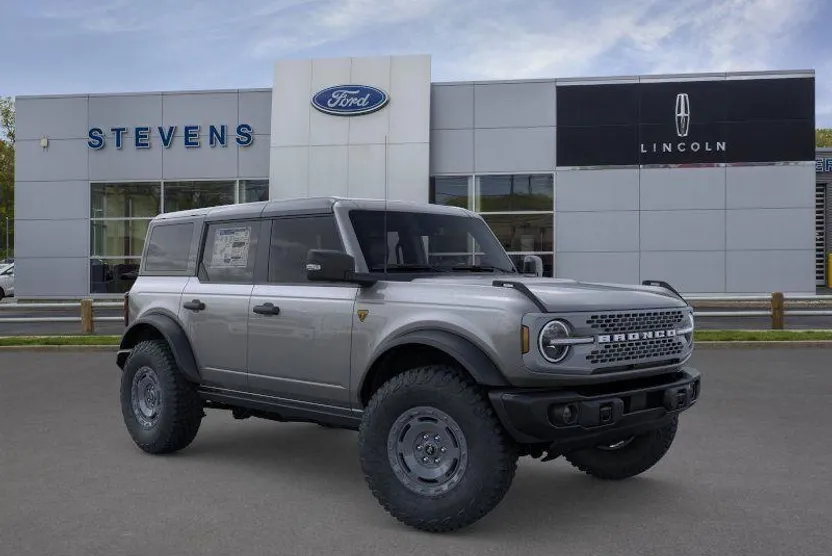 2025 Ford Bronco Badlands photo 1