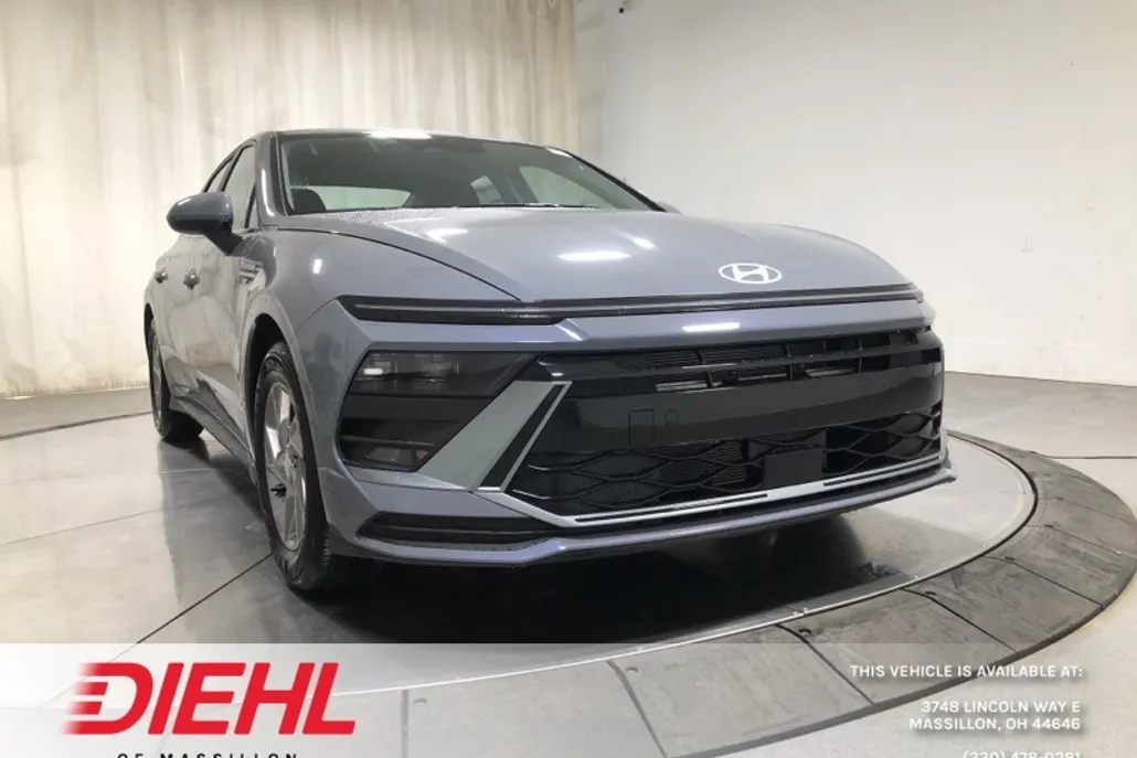 2025 Hyundai Sonata SE photo 1