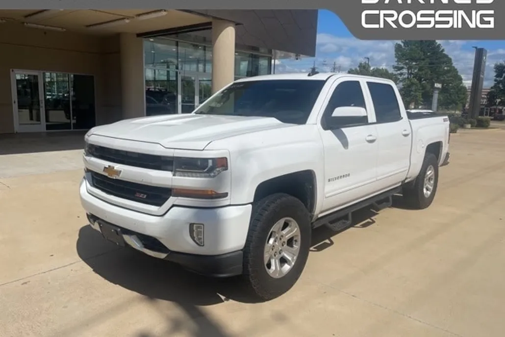2016 Chevrolet Silverado 1500 LT photo 1