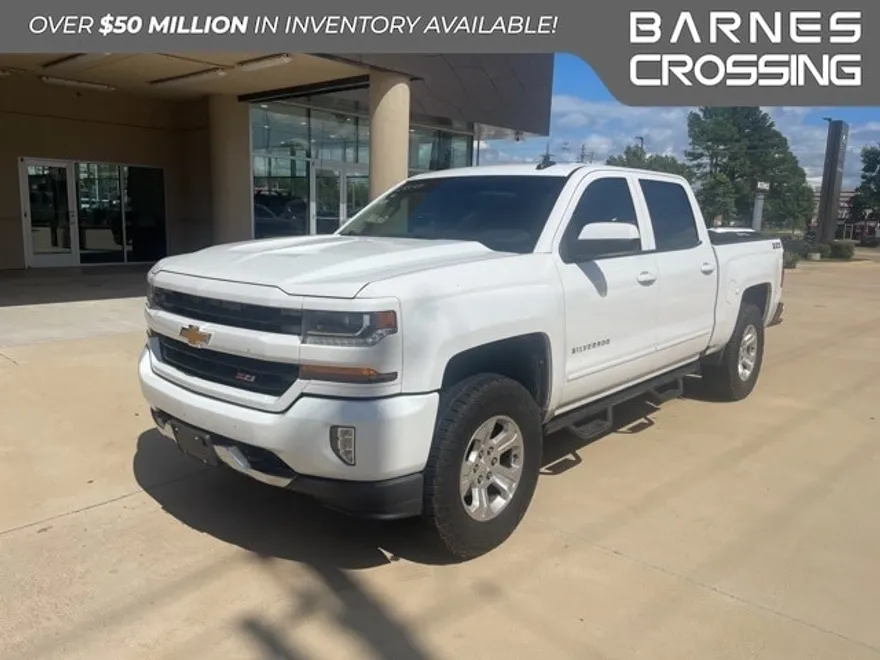 2016 Chevrolet Silverado 1500 LT photo 1