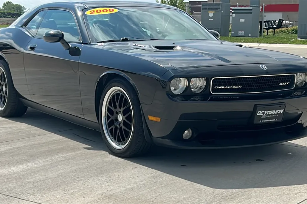 2008 Dodge Challenger SRT8 photo 1