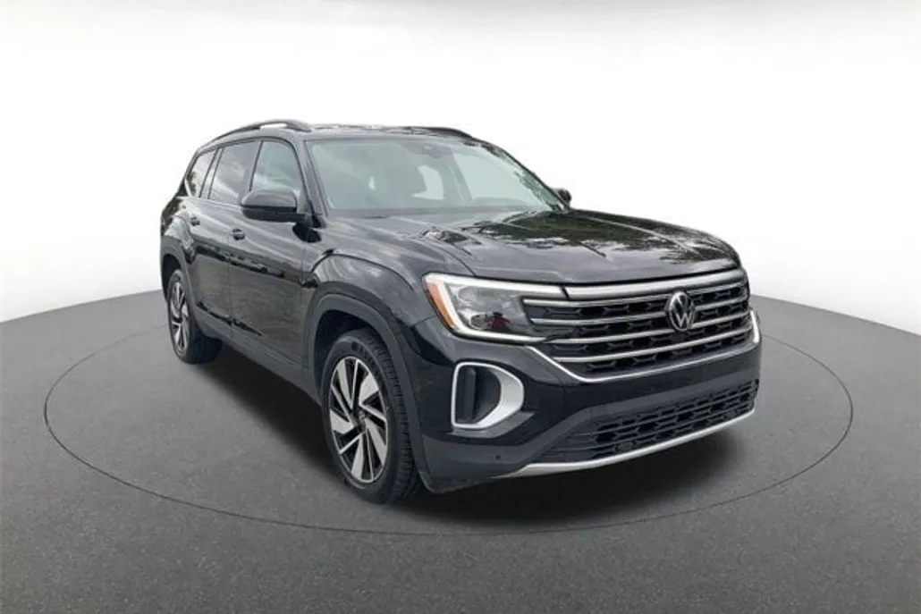 2024 Volkswagen Atlas SE Technology photo 1