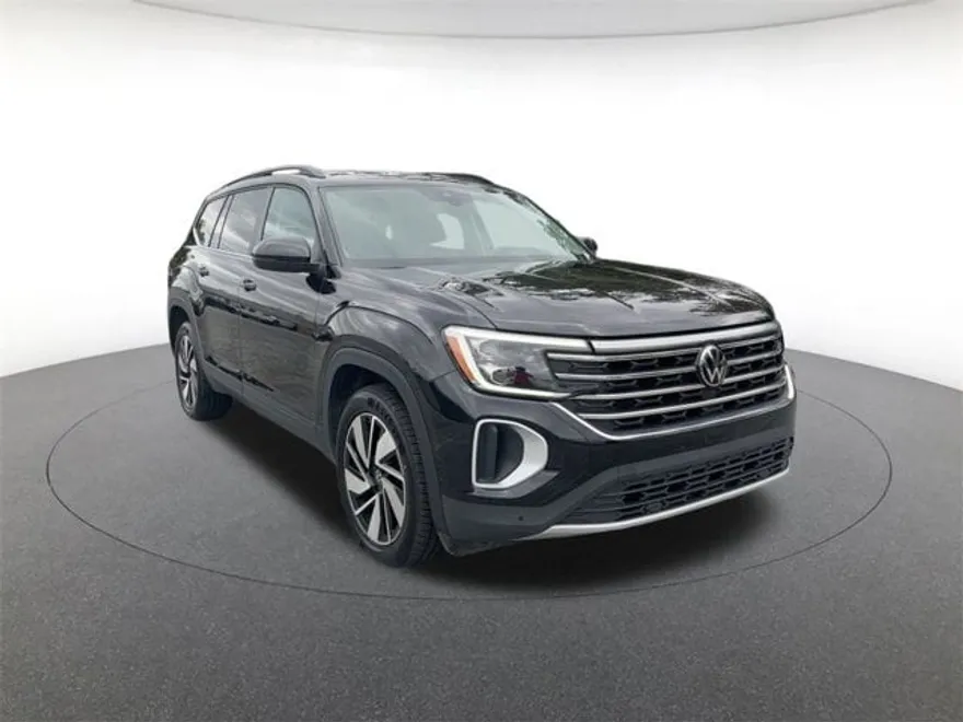 2024 Volkswagen Atlas SE Technology photo 1