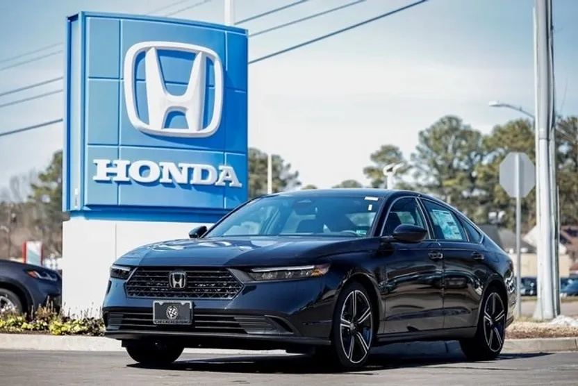 2025 Honda Accord Hybrid Sport photo 1