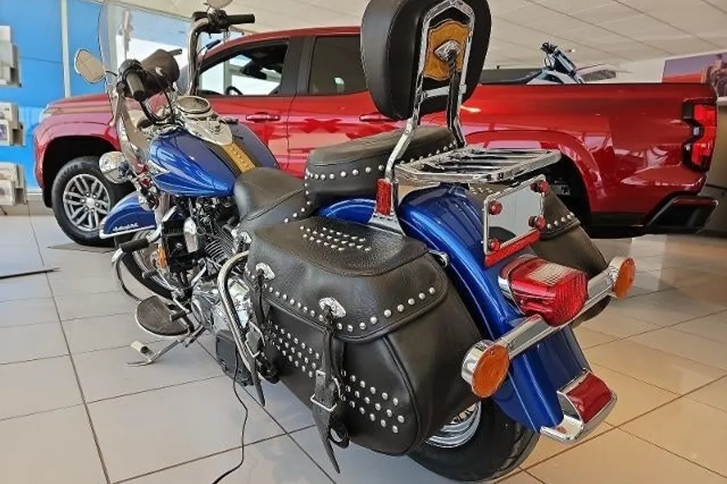 2010 Harley Davidson Heritage Softail Classic FLSTC photo 1