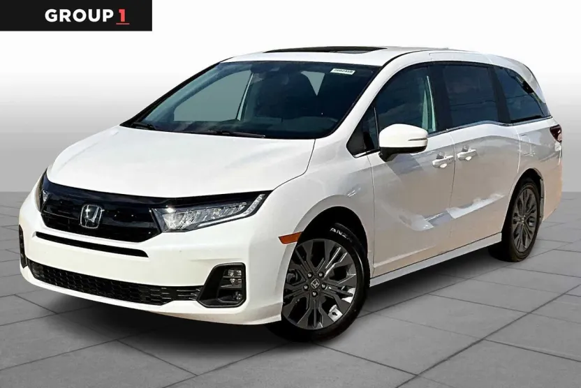 2026 Honda Odyssey Touring photo 1