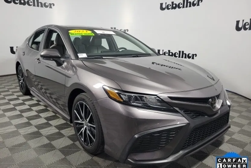 2023 Toyota Camry SE photo 1